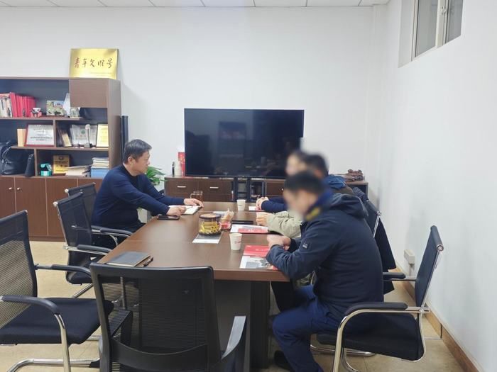 江蘇客戶首次到訪我公司考察硅碳負(fù)極回轉(zhuǎn)爐并達(dá)成合作共識